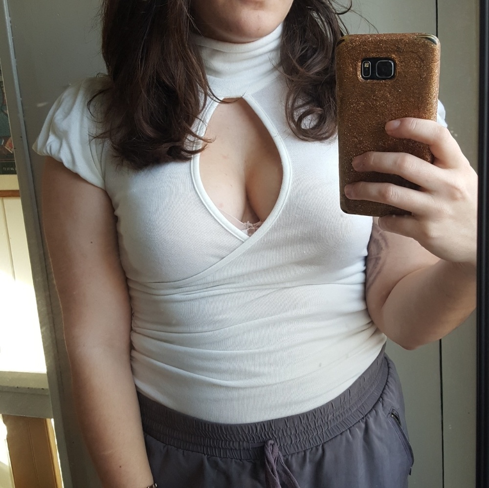 Keyhole Choker Top